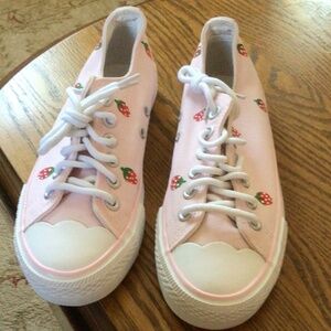 EVEN STAR Kawaii Strawberry Canvas Casual Sneakers sz 38 US 7